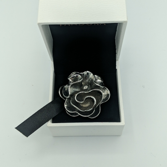 Banana Republic Cocktail Ring - Picture 3 of 4